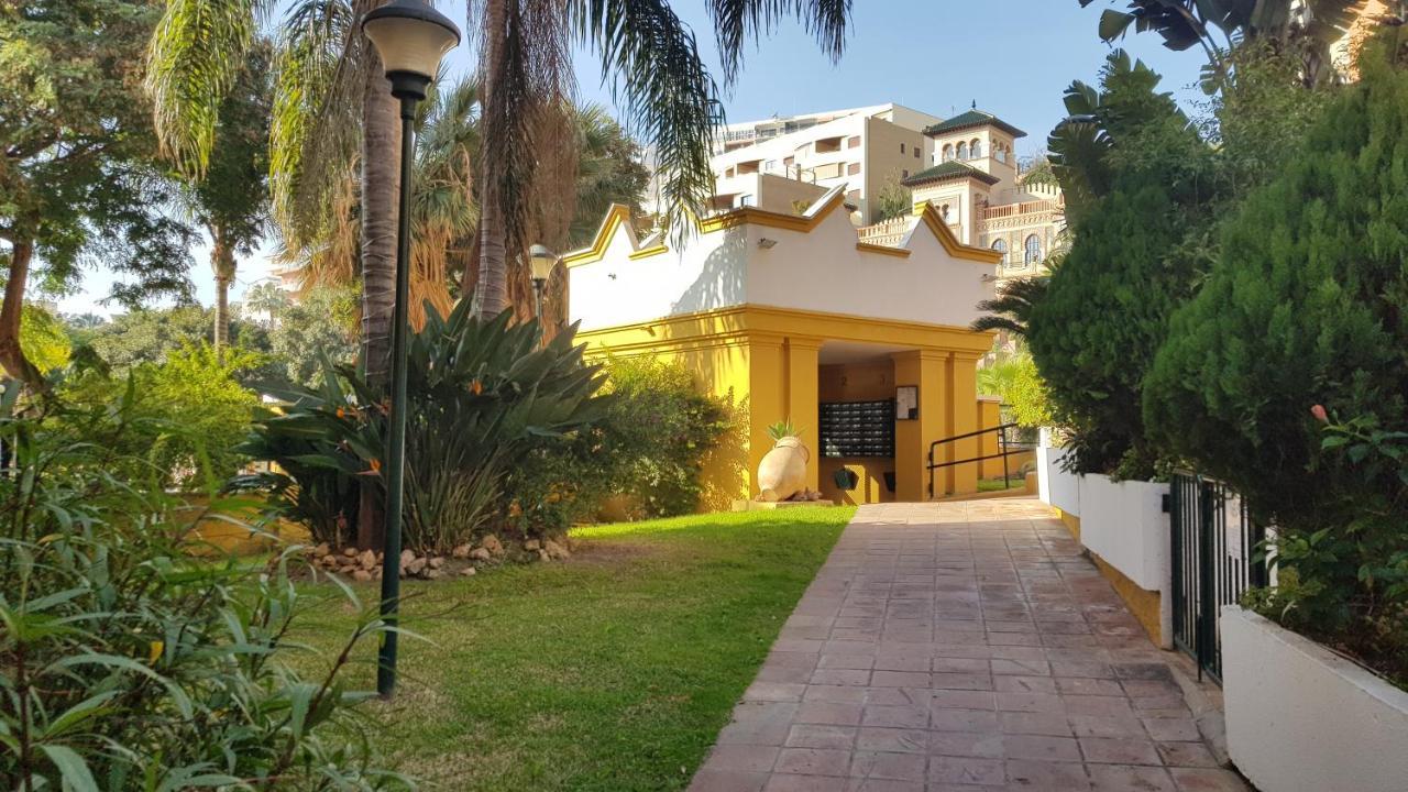 Impresionante Primera Línea De Playa, Bajondillo Beach Torremolinos Bagian luar foto